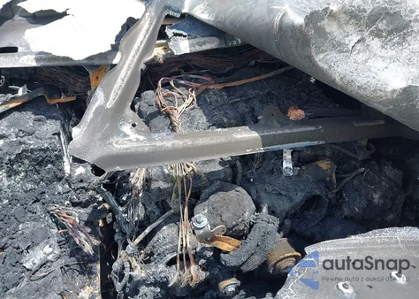 2016 Land Rover Lr4 z USA, uszkodzony, nr VIN SALAK2V69GA811333